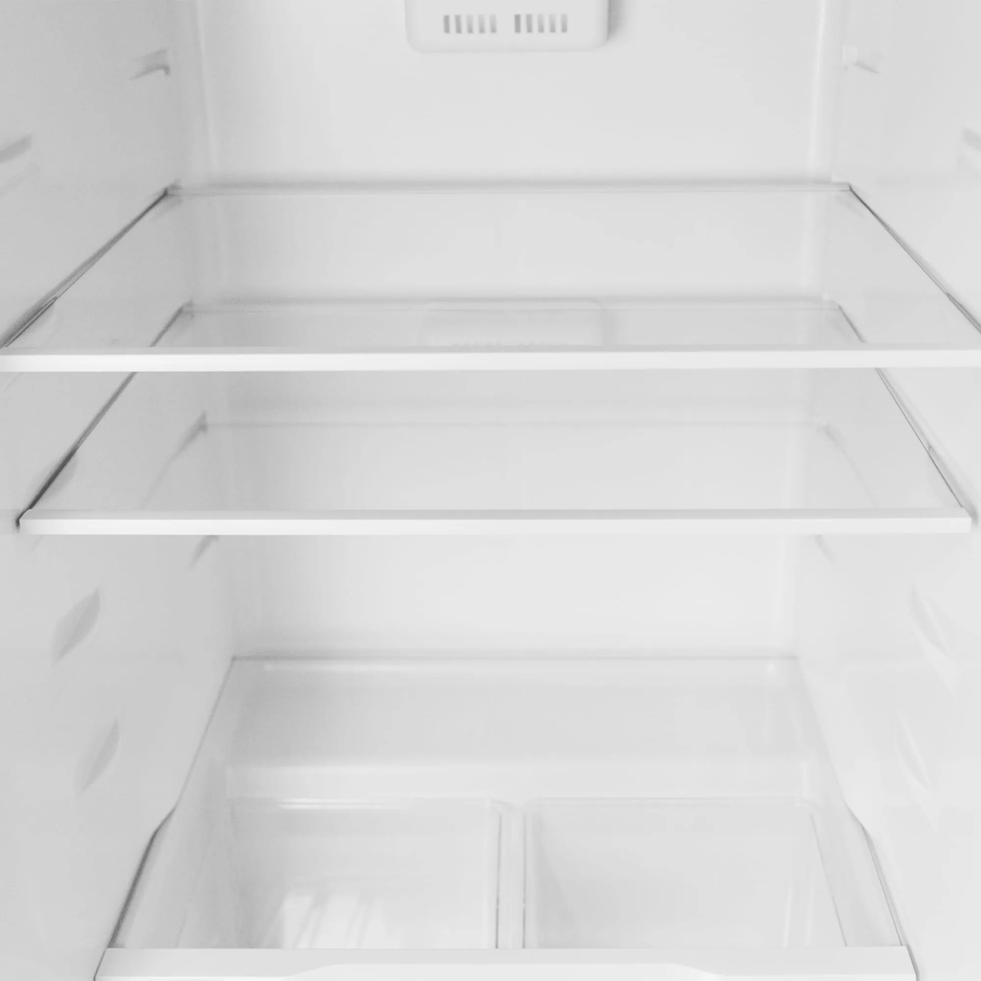 Danby 28-inch, 18 cu. ft. Freestanding Top Freezer Refrigerator DFF176B1WDB