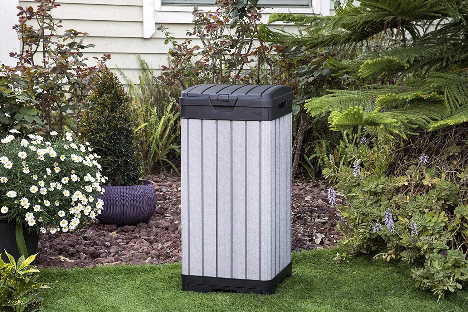 Keter Rockford 120lt Outdoor Waste Bin