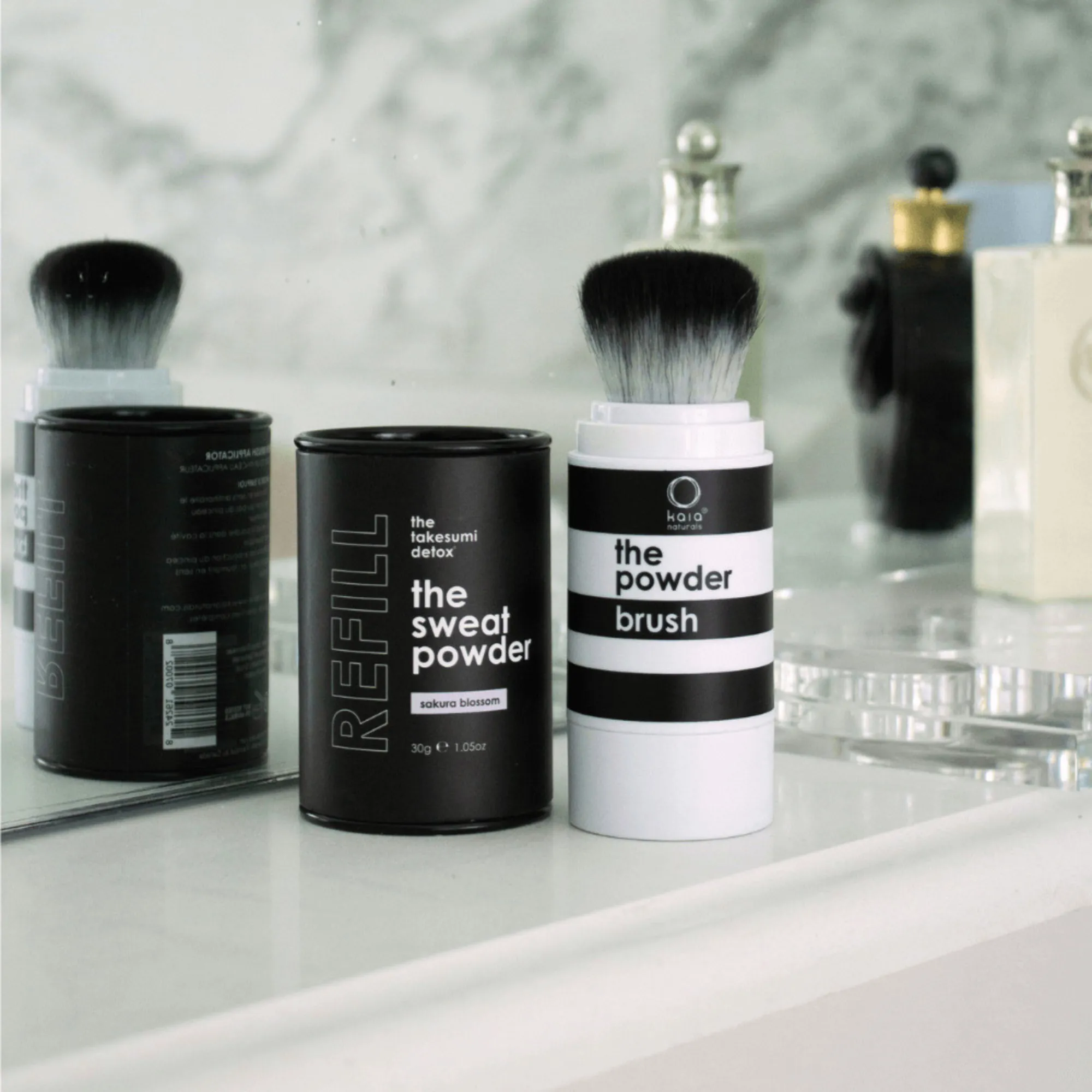 The Takesumi Detox The Sweat Powder Brush   Refill Set - Crisp Linen